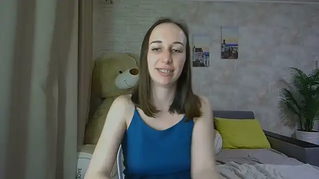 Snapshot of Anika_bloom chatting on October 2025 10:03:02 AM Anika bloom online show from October 2025 10:03:02 AM