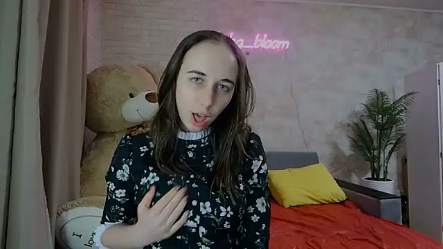 Anika bloom online show from March 2025 12:08:02 AM