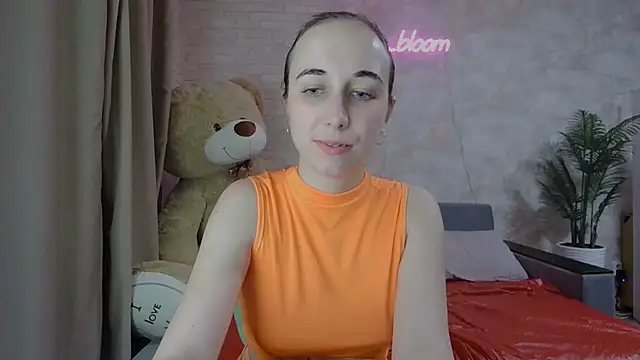 Anika bloom online show from March 2025 03:47:01 AM