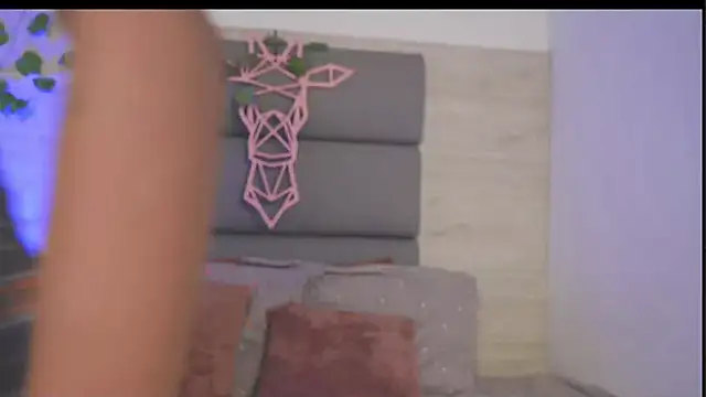 Snapshot of Lily_Miiller chatting on November 2025 07:51:01 PM Lily Miiller online show from November 2025 07:51:01 PM