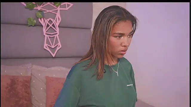 Snapshot of Lily_Miiller chatting on November 2025 08:57:02 PM Lily Miiller online show from November 2025 08:57:02 PM