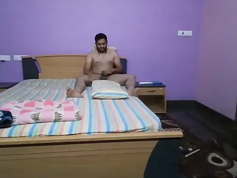 Snapshot of night_stripper chatting on January 2025 06:33:02 PM night stripper online show from January 2025 06:33:02 PM