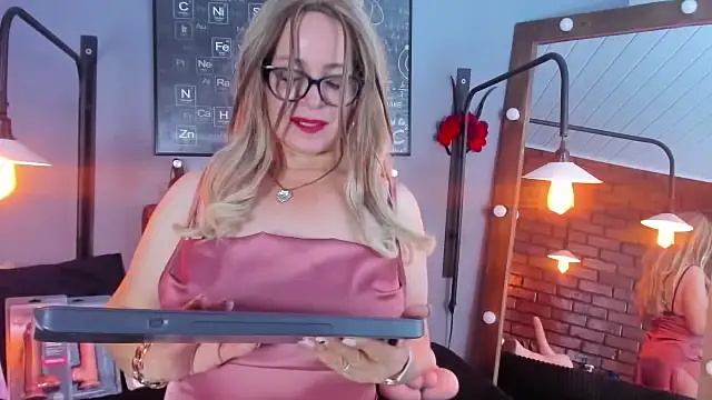 Samantha mature56 online show from November 2025 02:05:02 AM