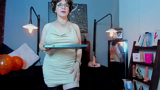 Samantha mature56 online show from May 2026 02:15:01 AM