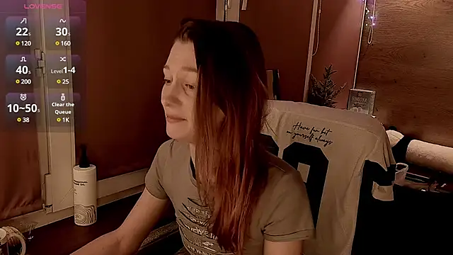 Snapshot of Fox_sky_Fox chatting on January 2025 06:12:02 PM Fox sky Fox online show from January 2025 06:12:02 PM