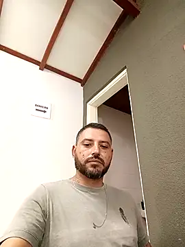 Snapshot of P4uzud4O chatting on February 2026 08:42:01 PM P4uzud4O online show from February 2026 08:42:01 PM