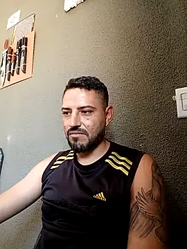 P4uzud4O online show from April 2026 12:39:01 PM