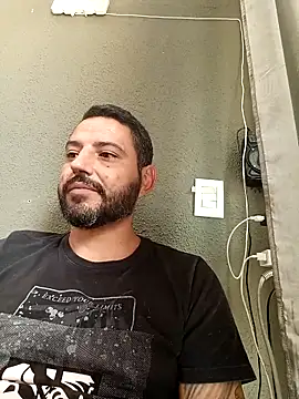 P4uzud4O online show from April 2026 04:10:02 PM