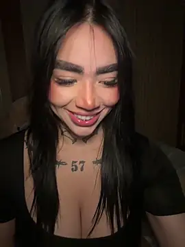 Nickiiiii online show from February 2026 06:53:02 AM