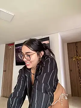 Nickiiiii online show from January 2025 03:02:02 PM