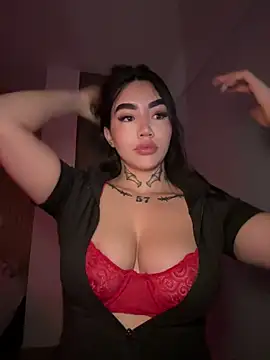 Nickiiiii online show from March 2026 06:49:01 AM