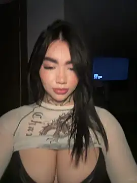 Nickiiiii online show from April 2026 06:59:01 AM