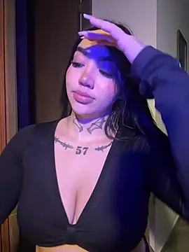 Snapshot of Nickiiiii chatting on February 2026 08:25:02 AM Nickiiiii online show from February 2026 08:25:02 AM