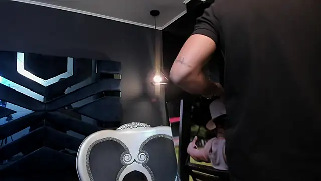 JeanColleman online show from December 2025 11:18:01 PM