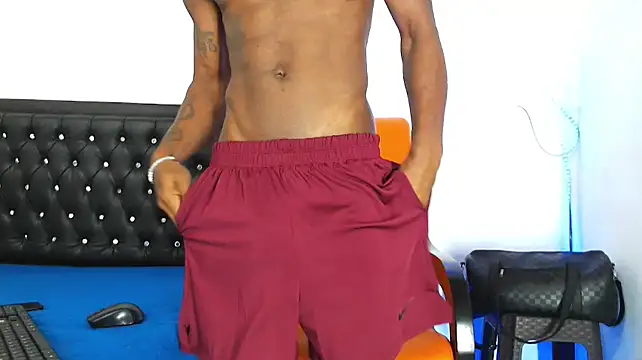 Snapshot of Damian_hart_24CM chatting on October 2025 10:50:02 AM Damian hart 24CM online show from October 2025 10:50:02 AM