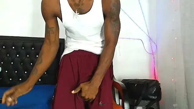 Snapshot of Damian_hart_24CM chatting on November 2025 10:16:02 AM Damian hart 24CM online show from November 2025 10:16:02 AM