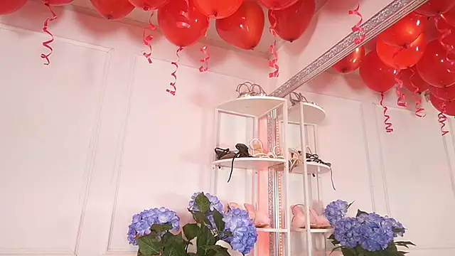 elasummer online show from February 2026 01:00:01 PM