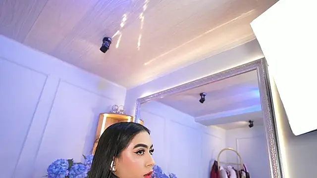 elasummer online show from April 2026 12:32:02 PM