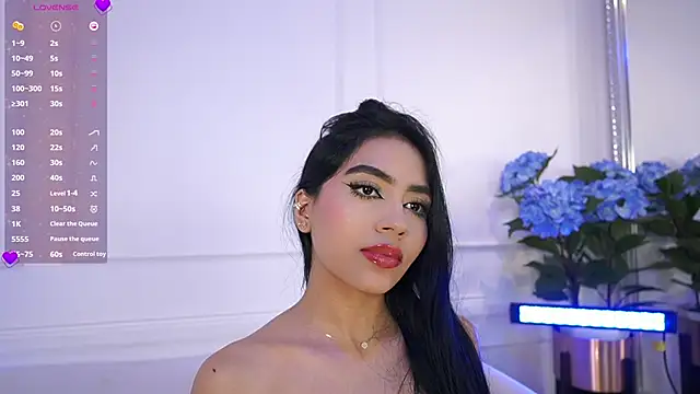 Snapshot of elasummer chatting on February 2025 05:57:02 PM elasummer online show from February 2025 05:57:02 PM