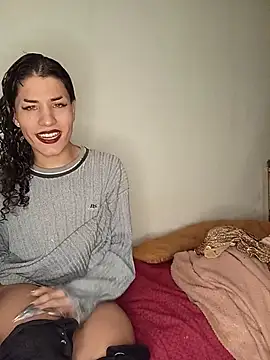 LaCristinatrans online show from April 2026 02:13:01 AM