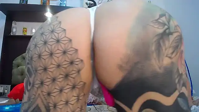 EMILY ROUSSE71 online show from March 2025 01:17:01 PM
