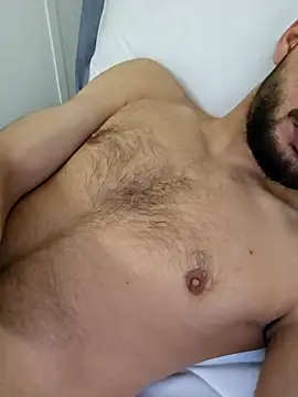 Snapshot of Amir334_ chatting on December 2024 10:33:02 PM Amir334 online show from December 2024 10:33:02 PM