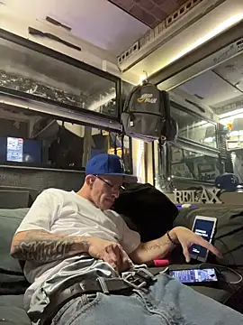 DirkD916 online show from December 2025 06:15:01 AM