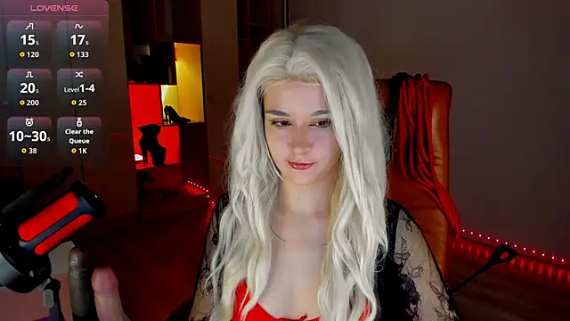 mollyposhh online show from March 2026 08:05:01 PM