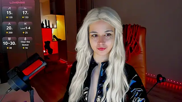 mollyposhh online show from March 2026 06:02:02 PM