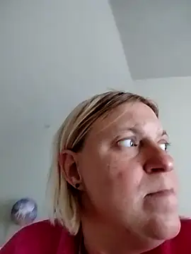 Snapshot of Playmate86 chatting on December 2024 02:44:01 PM Playmate86 online show from December 2024 02:44:01 PM