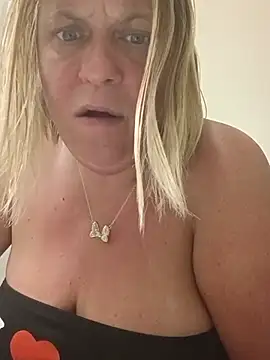 Playmate86 online show from July 2026 03:51:01 AM