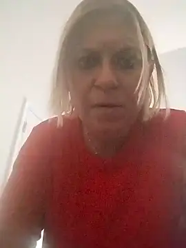 Snapshot of Playmate86 chatting on December 2024 04:06:01 PM Playmate86 online show from December 2024 04:06:01 PM