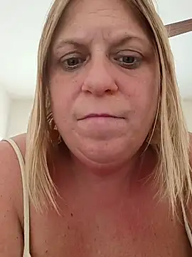 Playmate86 online show from July 2026 10:54:02 PM