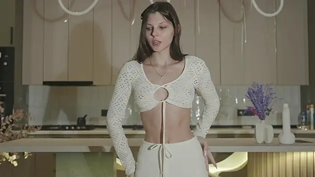 whisper of love online show from November 2025 02:16:02 AM