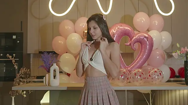 whisper of love online show from November 2025 02:15:02 AM