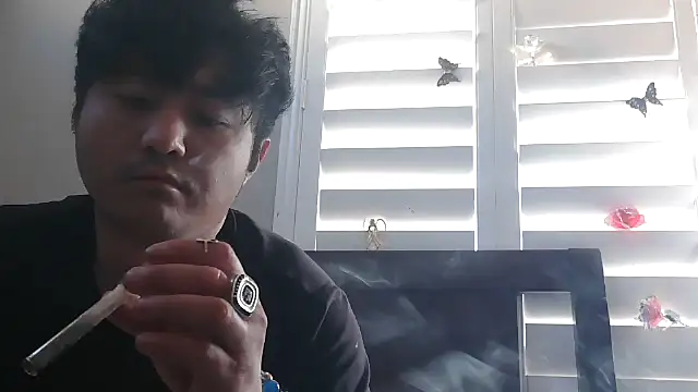 cloudyspun online show from November 2025 05:13:02 PM