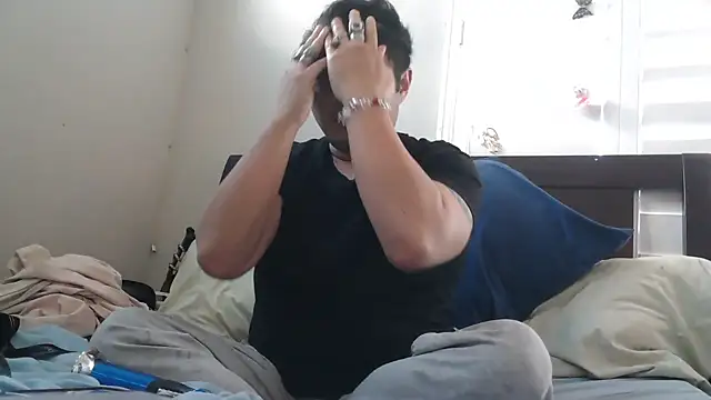 cloudyspun online show from November 2025 09:36:02 PM