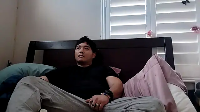 cloudyspun online show from April 2026 10:49:02 PM