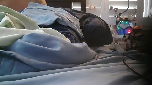 cloudyspun online show from November 2025 03:24:01 PM