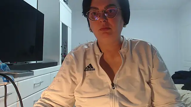 Amandamuller1982 online show from April 2026 10:16:01 PM