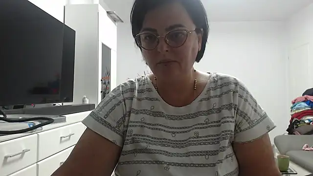 Amandamuller1982 online show from October 2025 06:42:01 PM