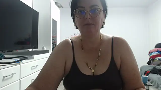 Amandamuller1982 online show from October 2025 10:11:01 PM
