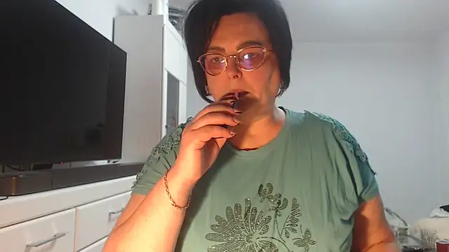 Amandamuller1982 online show from May 2026 08:30:02 PM