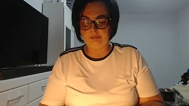Amandamuller1982 online show from July 2026 10:10:01 PM