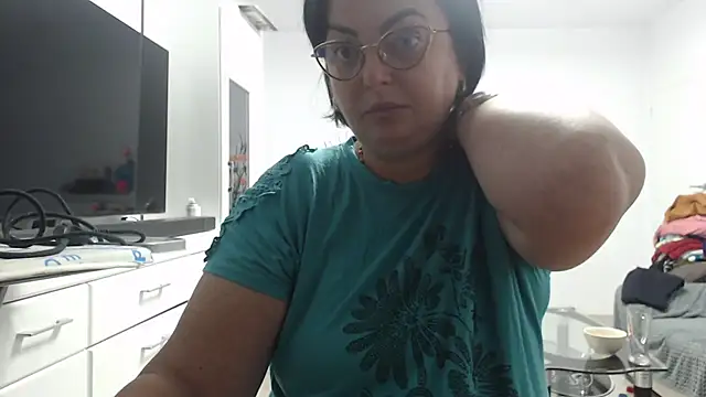 Amandamuller1982 online show from October 2025 10:32:01 PM