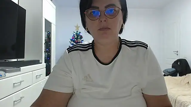 Amandamuller1982 online show from December 2025 11:08:01 PM