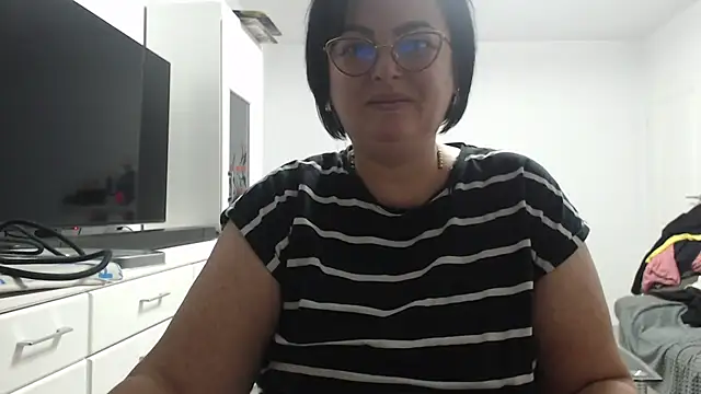 Amandamuller1982 online show from October 2025 10:33:01 PM