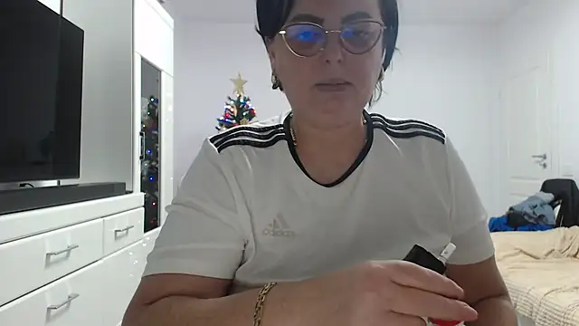 Amandamuller1982 online show from December 2025 08:11:01 PM