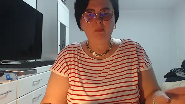 Amandamuller1982 online show from April 2026 09:38:02 PM