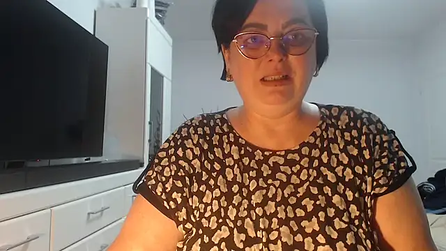 Amandamuller1982 online show from April 2026 08:25:02 PM